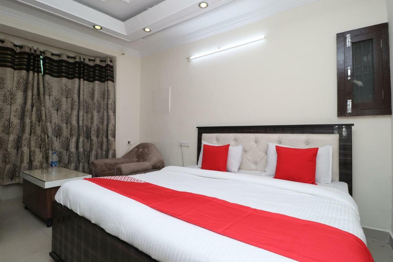 Oyo 37721 Hotel Kings Pathankot Ngoại thất bức ảnh