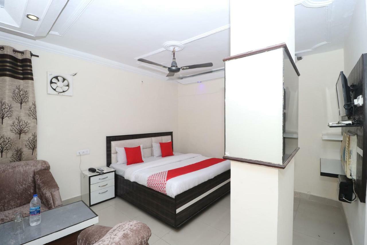 Oyo 37721 Hotel Kings Pathankot Ngoại thất bức ảnh